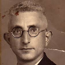 Albert Mendel's Instagram, Twitter & Facebook