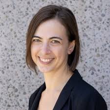 Profession : enquêtrice À la télé, c'est souvent bien mystérieux et  trépidant comme métier. Je ne suis pas à la télé, alors je ne fais pas du  tout le même type d'enquêtes!