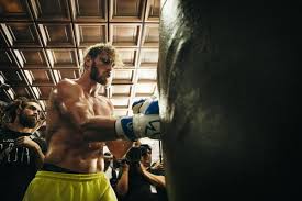 This sunday in one of the weirdest fights in boxing history. N V2h1znfqjhim