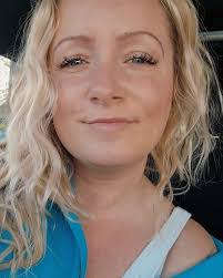 Mallory Sampson's Instagram, Twitter & Facebook