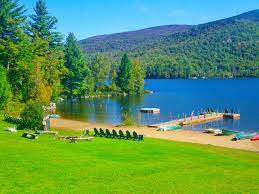 Mountain lake lodge is a spacious lodge with wonderful views of the mountain lake from the back deck and screened porch. Prospect Point Cottages Home Page