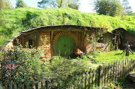 Billig ist ein erdhaus freilich nicht. Leben Unter Einem Dach Aus Erde