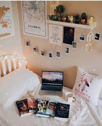 Vsco Decor Ideas Must Have Decor For A Vsco Room The Pink Dream In 2020 Dorm Room Diy Colorful Bedroom Decor Aesthetic Rooms