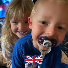 Kim Hibbert (@kimanddean) • Facebook, Connect with friends