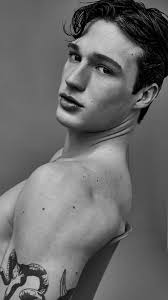 Discover David Laporte: Model Extraordinaire