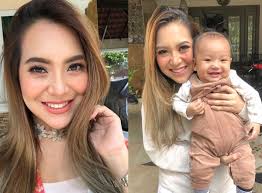 Siapa sangka, setelah beberapa kali tercalon dalam abpbh, ini adalah kemenangan sulung buat mawar rashid hasil daripada undian para peminatnya. Anak Soleh Dah 5 Bulan Berat Dia Pun 7 2 Kilogram Mawar Rashid Kongsi Perkembangan Anak Media Hiburan