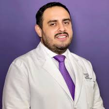 Dr. Ernesto Alejandro Aguilar Barajas- Ginecólogo y Obstetra.