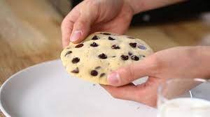 2 Minute Chocolate Chip Cookie Recipe By Tasty Chocolate Chip Cookies Cookies Recipes Chocolate Chip Chocolate Chip Recipes