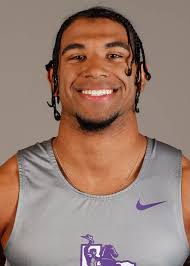 Everett Sadler's Instagram, Twitter & Facebook