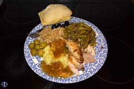 This meal can take place any time from the evening of christmas eve to the evening of christmas day itself. Christmas Dinner Deutsche Din Din Vs Yankee Yum Yums Tsp