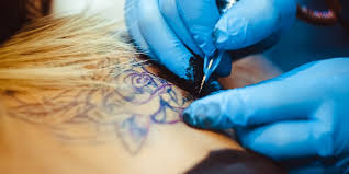 However, a tattoo can make a cancerous growth on the skin go unnoticed and, thereby, encourage its growth (due to absence of combative tattoos can cause a few skin problems such as peeling, tattoo getting infected, formation of rash, itching, etc. Delayed Reaction To Tattoo Ink Can Look Like Cancer