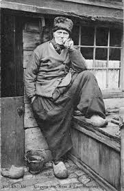 Celebrating traditional dutch clothing and culture take a photo in traditional dutch dress. Fascinating Vintage Photographs Of Dutch Men In Traditional Volendam Worker Pants