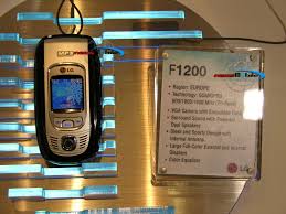 Фотографии LG F1200 сотовый телефон ...