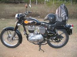 The instrument console has analogue speedometer and analogue fuel gauge. How To Apply Gears On The Royal Enfield 350cc Standard Bike Axleaddict