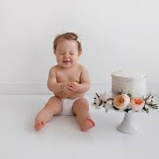 Sweet Baby Girl Cake Smash Styled Floral Baby Photography Aspen Florist Oshawa Baby Photographer Toronto Baby In 2020 Smash Cake Girl Baby Girl Art Baby Girl Cakes