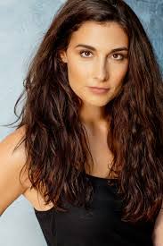 Andrea Lea's Instagram, Twitter & Facebook