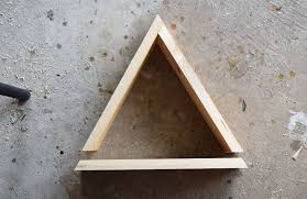 How To Glue Metal To Wood Diy Triangle Shelves Easy Woodworking Projects Diy Diy Wood Shelves Wood Crafts Diy