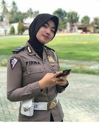 Polwan dilarang berjilbab, ustad yus… written by miller assight46 august 23, 2021 add comment edit older posts home Polisi Wanita Berhijab Cantik Hijab Jilbab Tudung Muslimah Cantik Prajurit Wanita Pejuang Wanita Wanita
