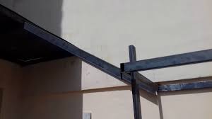 هبط على السطح الآخر بصعوبة لكثرة حبال الغسيل معلقة عليها ملابس داخلية نسائية بكميّة وشكل تدعوان للاستغراب. Ø³Ù„Ù… Ø­Ø¯ÙŠØ¯ Ù„Ù„Ø³Ø·Ø­ Ø¯Ø±Ø¬ Ø®Ø§Ø±Ø¬ÙŠ Ù„Ù„Ø³Ø·Ø­ Ø¥Ù†Ø´Ø§Ø¡ Ø¯Ø±Ø¬ Ø®Ø§Ø±Ø¬ÙŠ Ù„Ù„Ø³Ø·Ø­ Ù„Ø¹Ù…Ù„ Ø´Ù‚Ø© Ø¹Ù„Ù‰ Ø§Ù„Ø³Ø·Ø­ Ù…Ø§Ù‡Ùˆ Ø«Ø§Ù†ÙŠ Ù…Ø³Ø¬Ø¯ ØµÙ„Ù‰ Ø§Ù„Ù†Ø¨ÙŠ ØµÙ„Ù‰ Ø§Ù„Ù„Ù‡ Ø¹Ù„ÙŠÙ‡ ÙˆØ³Ù„Ù… ÙÙŠÙ‡ Ø§Ù„Ø¬Ù…Ø¹Ø© Nasxthrasmk