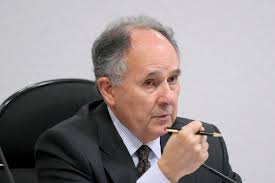 Prevenção a crimes cibernéticos por meio da educação digital é tema de  audiência — Senado Notícias