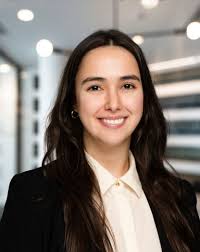 Çagla Yetis, Associate