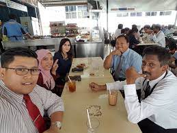 Ramli, ayam madu, daging masak hitam, ayam bawang, ayam goreng berempah, kari sotong, kari ikan, peria goreng tepung, cendawan goreng tepung, kangkung goreng tepung, acar buah dll. Meh Travel With Me Nasi Kandar Utara Bangsar