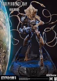 While promoting stargate in europe, emmerich came up with the idea for the film while answering a question about his own belief in the existence of alien life. Independence Day Resurgence Alien Soldier Polystone Statue By Prime 1 Studio Comic Helden Helden Comic