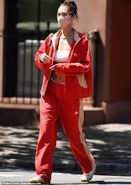 Lived in new hyde park and fresh meadows, ny. Bella Hadid Shows Off Washboard Abs And Supermodel Figure Out In Nyc Travel Guides