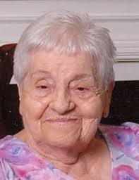 Reva Lee's Instagram, Twitter & Facebook