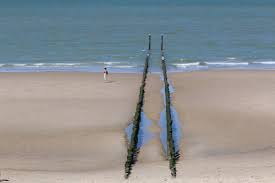 Maybe you would like to learn more about one of these? Wellenbrecher Am Strand Cadzand Bad