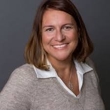 Kim Heck's Instagram, Twitter & Facebook