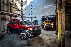 Garage Italia Customs In Collaboration With Jeep Presented Two Modified Renegade The Renegade S Paint Job Has Inspiration From Ele Jeep Renegade Jeep Renegade