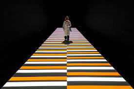 La mano invisible del tecnoliberalismo - por Carolina Gainza C. - Revista Santiago