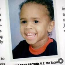 Fotos antigas de Chris Brown, quando era criança🥰 Old photos of Chris  Brown when he was a kid.