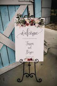 Rustic Fall Wedding At The Blue Barn Venue In Columbia Tn Rustic Fall Wedding Wedding Signs Wedding