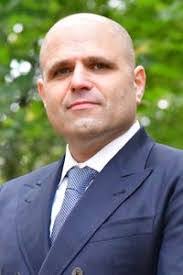 Josh Eisen's Instagram, Twitter & Facebook