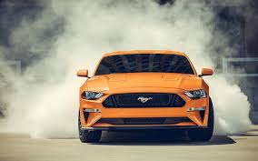 Jetzt ford mustang mach bei mobile.de kaufen. Download Wallpapers Ford Mustang 4k 2018 Cars Smoke Supercars Orange Mustang Parking Ford Besthqwallpapers Com Mustang Wallpaper Mustang Gt Ford Mustang Wallpaper