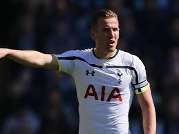 Striker harry kane was born on 28 july 1993 and was raised in walthamstow, north london. Harry Kane Trotz Nullnummer Stolz Auf Kapitansbinde Goal Com