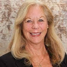 Karen Seelig's Instagram, Twitter & Facebook