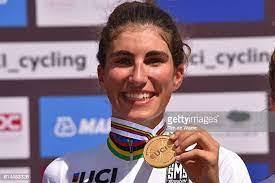 Elisa Balsamo's Instagram, Twitter & Facebook