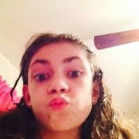 Annie Heaton's Instagram, Twitter & Facebook