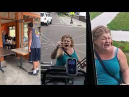 Free cancellations on most bookings. Insane Karen Smashes Bus Window And Starts Crying Youtube
