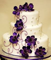 White Cake Purple Flowers And Swirls Dark Purple Wedding Purple Wedding Cakes Purple Wedding