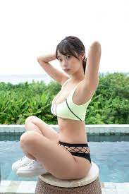 AOYAMA Hikaru Black Cats Photobook 2021 With Special Bromide Card 01familia  | eBay