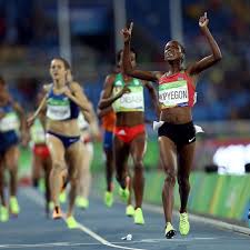 Kipyegon bu derecesiyle olimpiyat rekorunun da yeni sahibi oldu. Striding Into The Weekend Like Women S Olympic 1500m Results Faith Kipyegon Ken 4 08 92 Ge Online Personal Training Personal Training Olympic Athletes