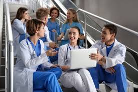 Estudiantes de kinesiología uc desarrollaron material para estimular la actividad física, sensorial y cognitiva en niños y personas mayores. Las Mejores Apps Para Medicos Y Estudiantes De Medicina Blog Promir