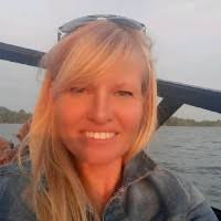 400+ "Donna &" profiles