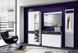 Das vorzimmer vermittelt einen ersten eindruck ihres zuhauses und bietet einen vorgeschmack auf das, was danach kommt. Garderobe Weiss Modern