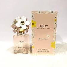 Marc jacobs daisy love eau so. Daisy Marc Jacobs 100ml Guaranteed Authentic Superb Quality Grab Yours Now Eydastrendsetter Perfumeph Legitsellerph Daisy Perfume Bottles Marc Jacobs