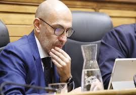 Traspaso de poderes "in extremis" a Oliver Suárez en Divertia tras un tenso  consejo